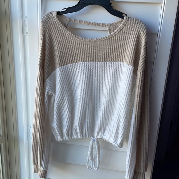 Half white half tan Hollister California sweater - Picture 1 of 2